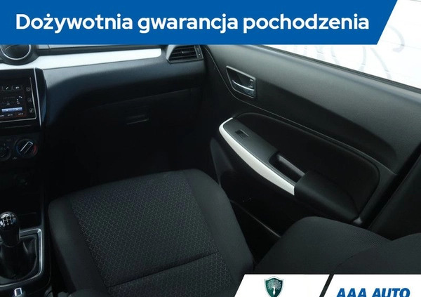 Suzuki Swift cena 58000 przebieg: 83244, rok produkcji 2021 z Nowy Dwór Gdański małe 154